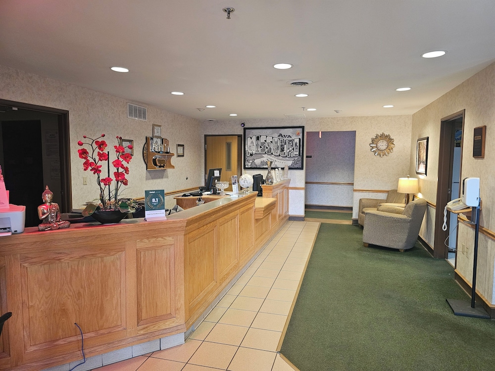 Super 8 by Wyndham Ava - photo 7