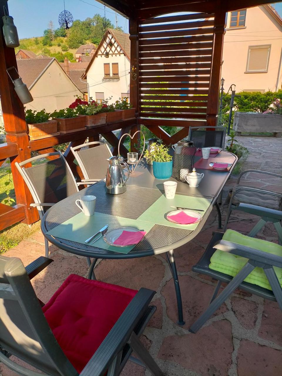 Chez Yolande - carbon neutral hotel in Epfig