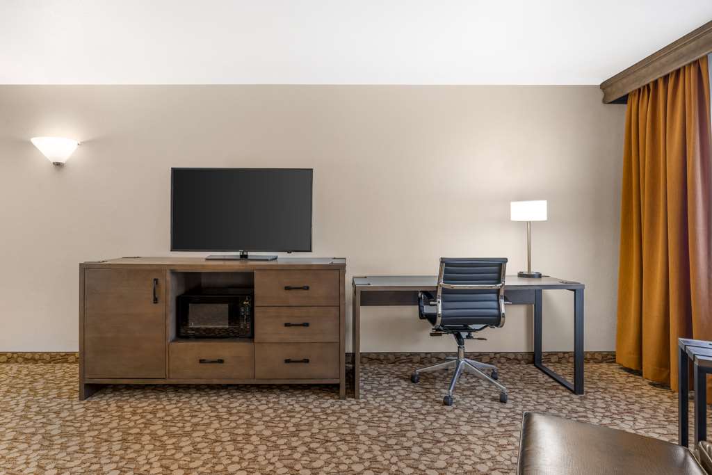 Best Western Plus Mill Creek Inn - photo 19