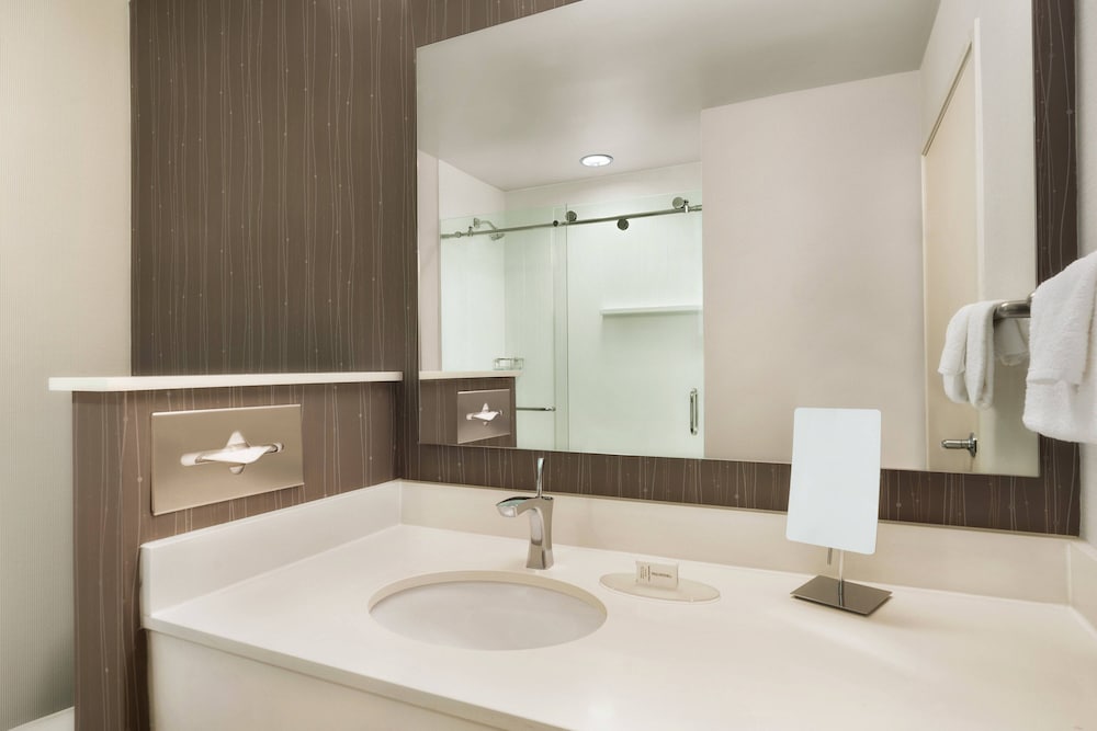 Courtyard by Marriott Philadelphia Montgomeryville - photo 17