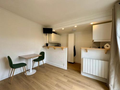 Studio Avec Jardin Proche Lac in Saint-Jorioz, France