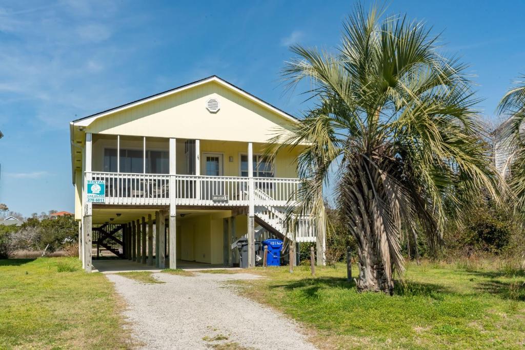 See Otter by Oak Island Accommodations - photo 26