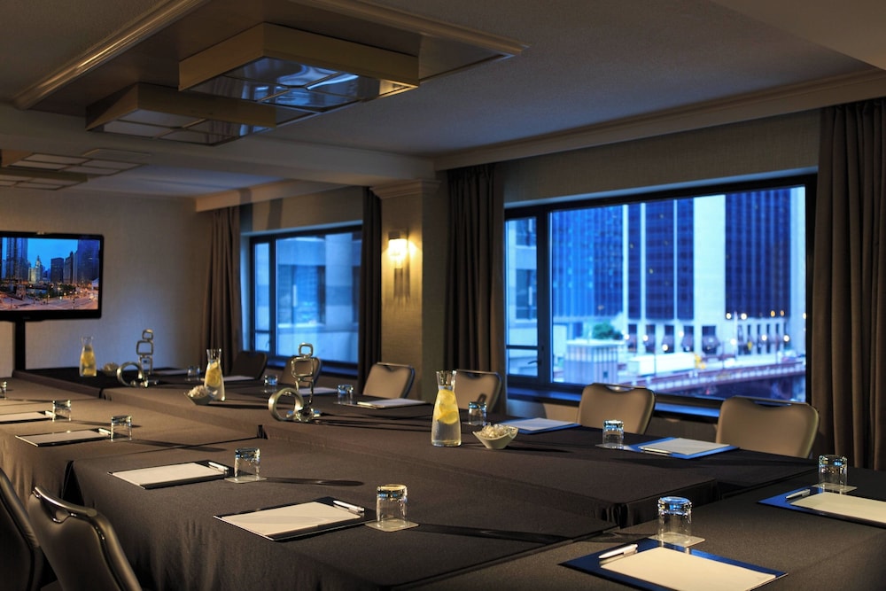 Renaissance Chicago Downtown Hotel - photo 113