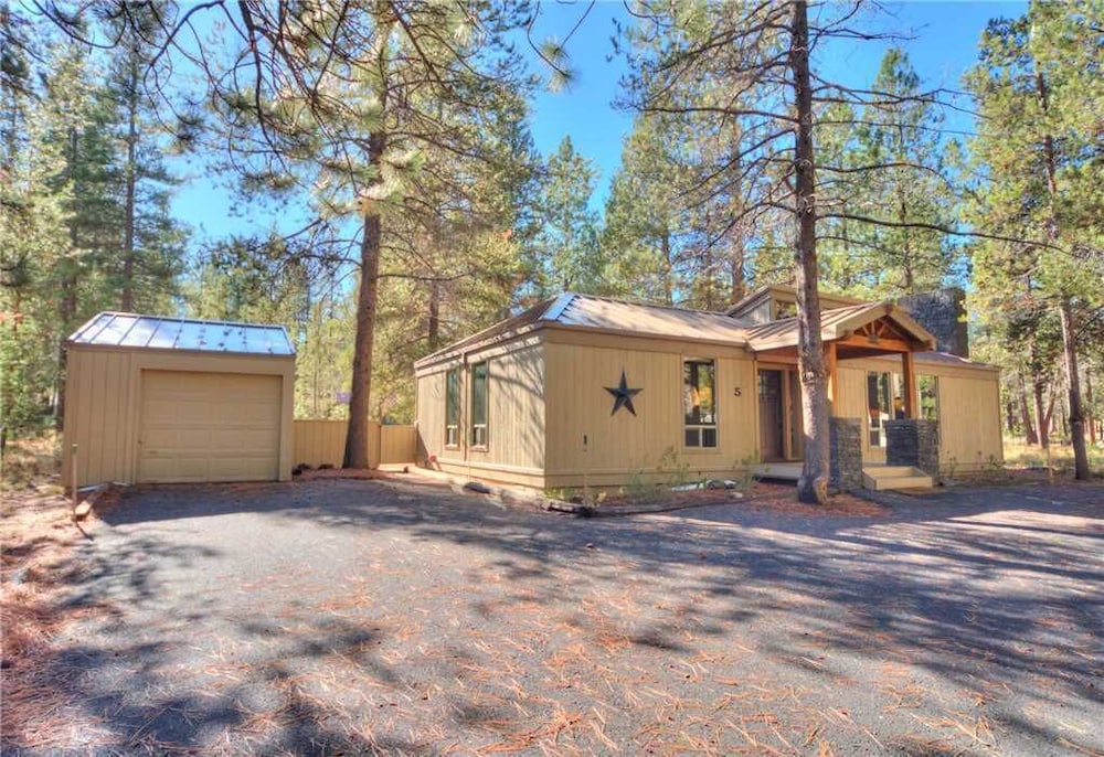 Diamond Peak Lane 5 - featured photo