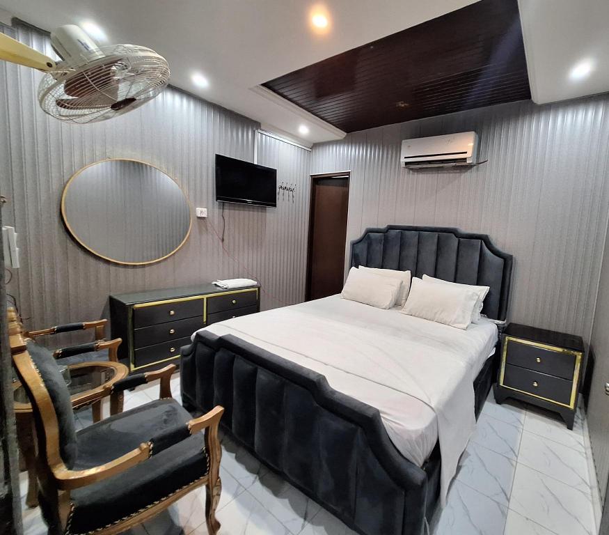 Divine Hotel Lahore — 5-Star Luxury Hotel in Lahore, Pakistan