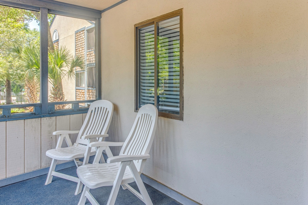 Walk To Myrtle Beach Condo with Resort Perks - photo 33