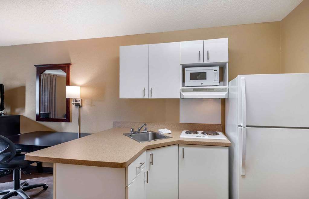 Extended Stay America Suites Portland Beaverton Hillsboro - photo 8