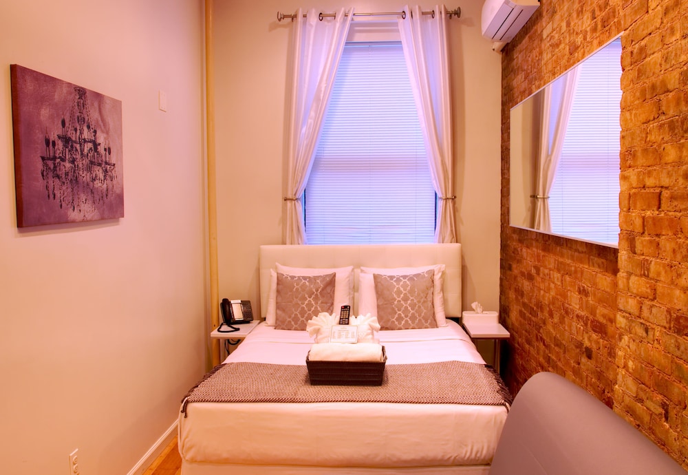 Chelsea Inn - photo 16