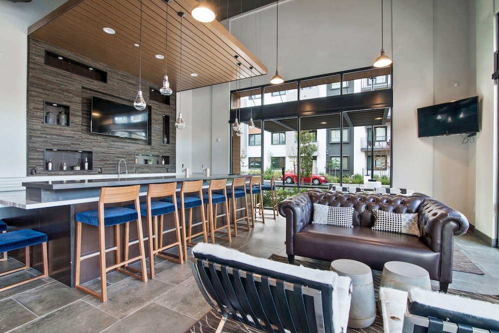 Global Luxury Suites in Menlo Park - photo 4