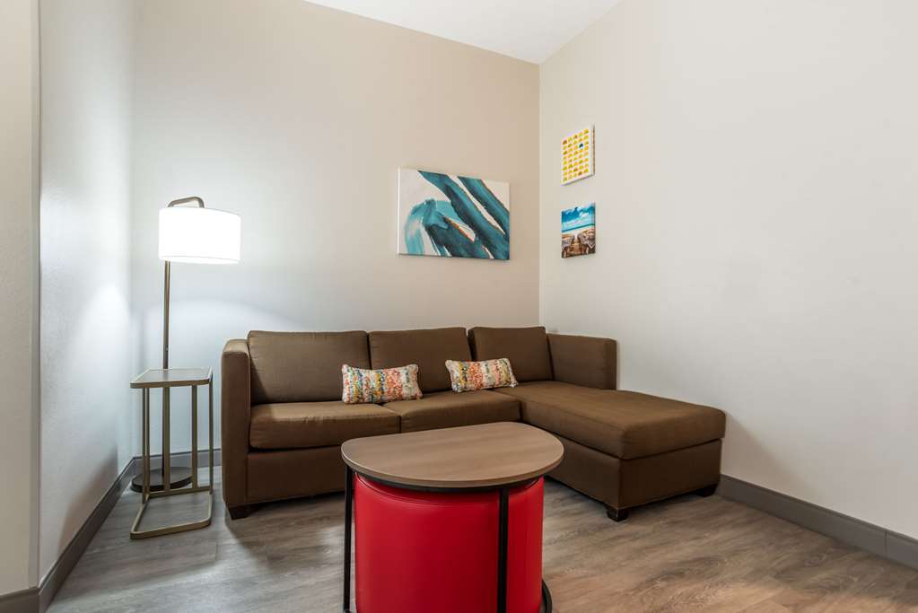 Comfort Inn & Suites Crestview South - photo 32