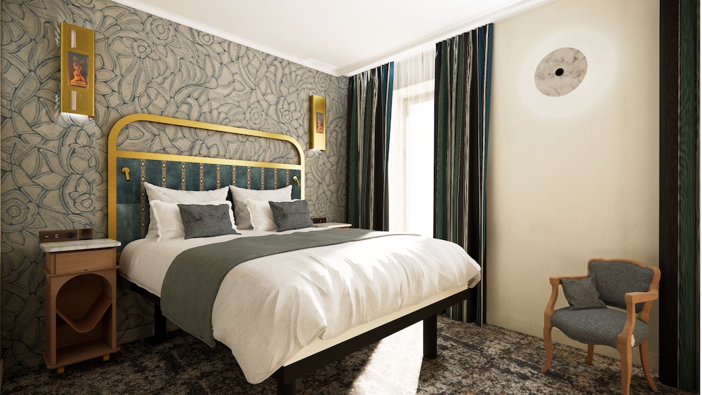 Bohem — 4-Star Luxury Hotel in Paris, France