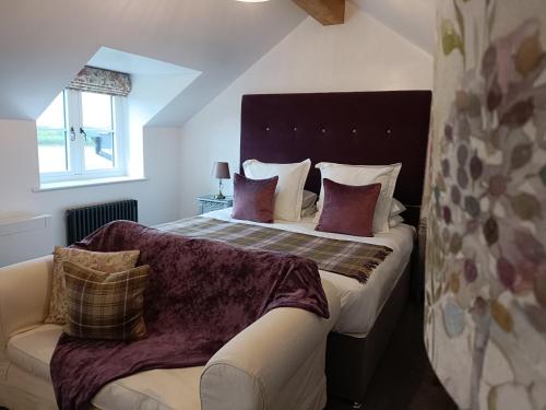 Keepers Retreat — 4-Star Luxury Hotel in Compton, United Kingdom