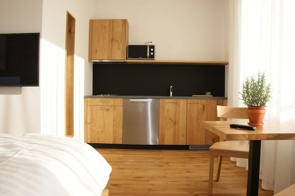 Local - carbon neutral hotel in Suhr