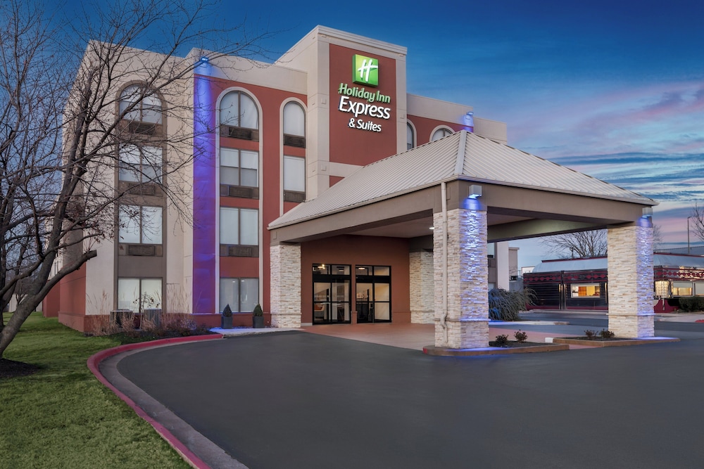 Holiday Inn Express Hotel & Suites Bentonville by IHG - photo 53