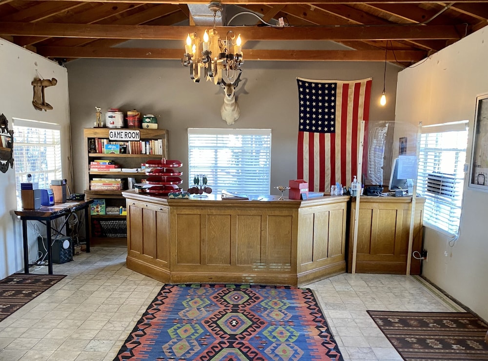 Antelope Lodge - photo 2