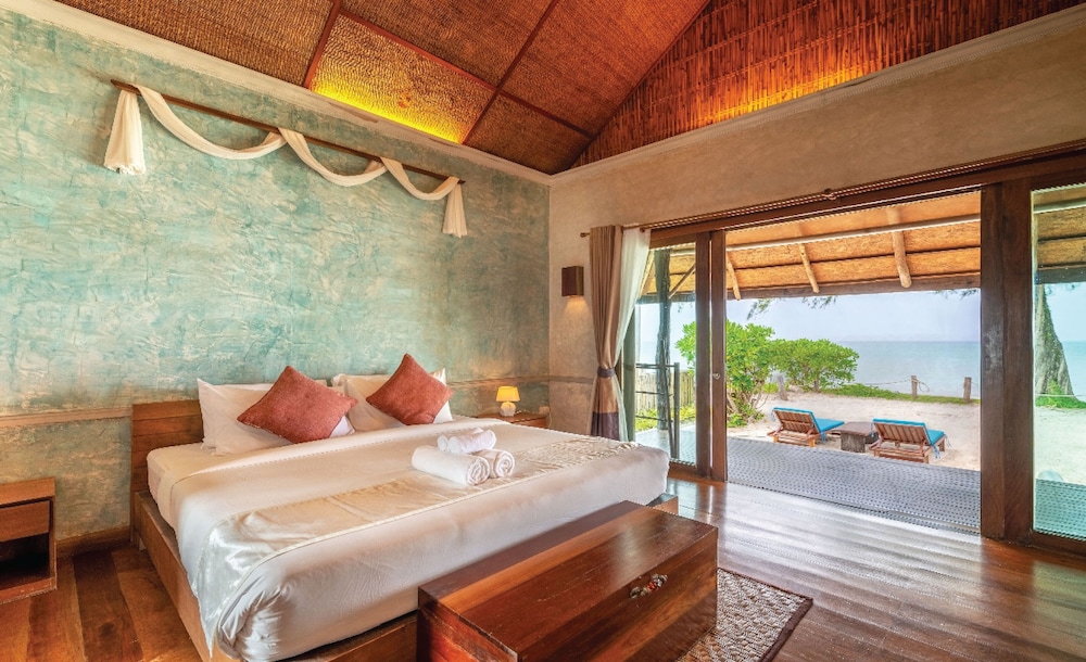 Tinkerbell Resort — Ko Kut — photo 4