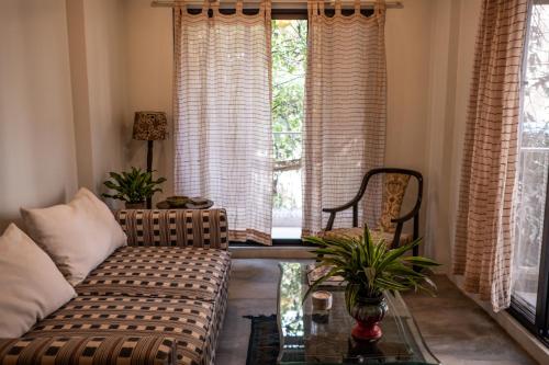 Serene stay in chuim near carter road
