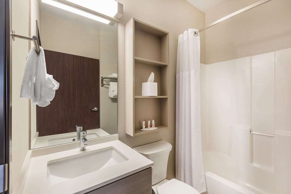 Microtel Inn & Suites By Wyndham Perry - photo 7