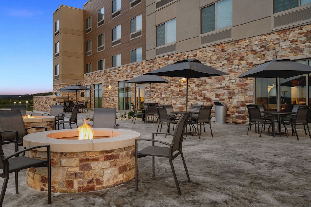 Fairfield by Marriott Inn & Suites Baraboo - photo 23