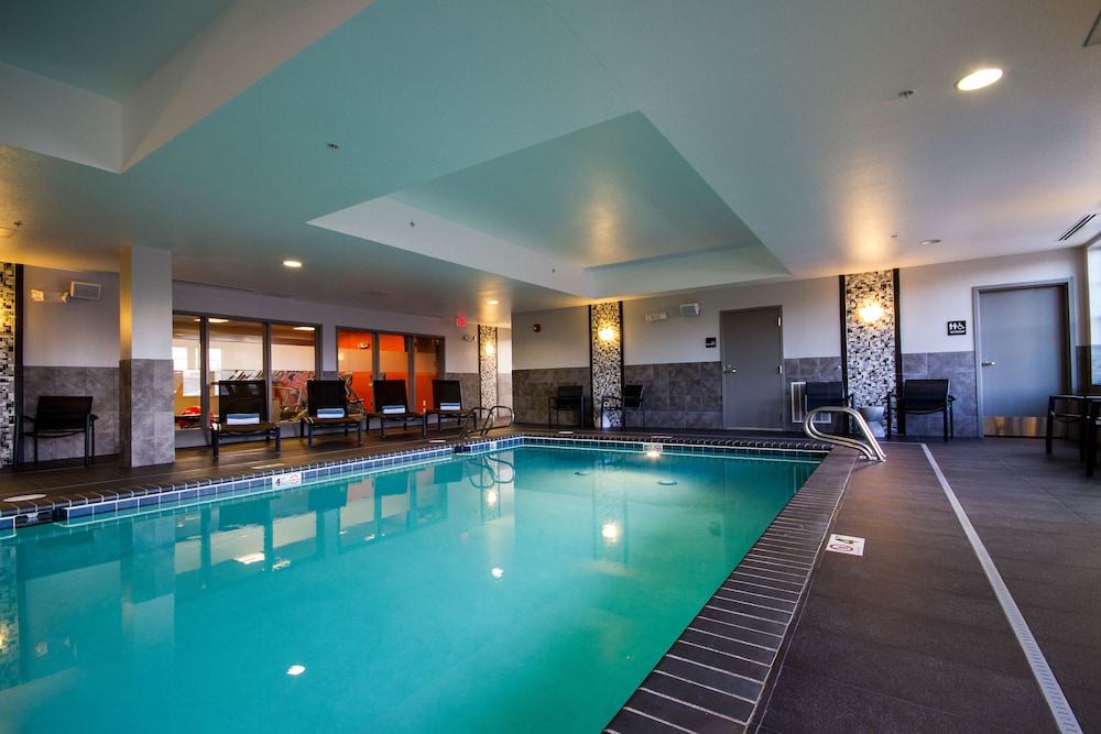 Hampton Inn & Suites DuPont - photo 35