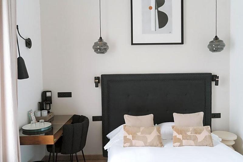 Hv tel Des Beaux Arts - last minute hotel in Paris