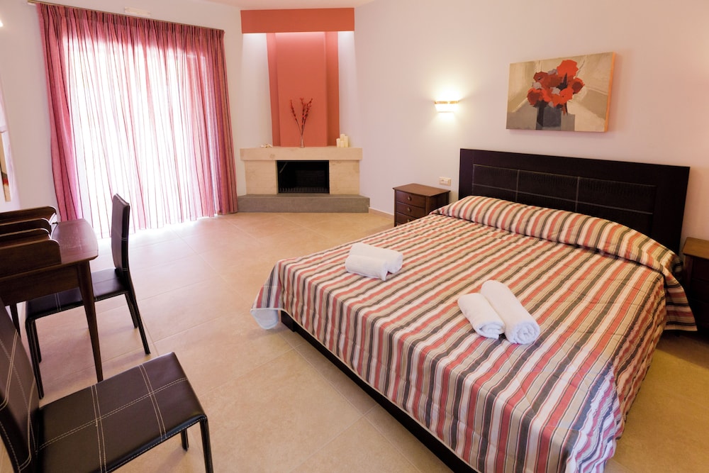 Aenaon Rooms — 4-Star Luxury Hotel in Nafplio, Greece