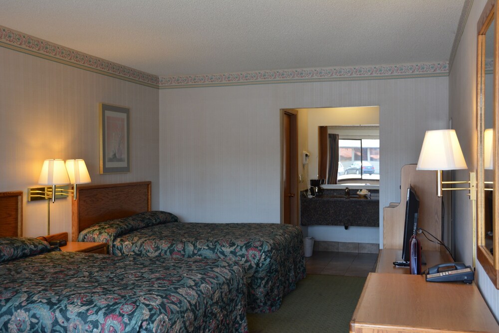 College Inn Monmouth - photo 7