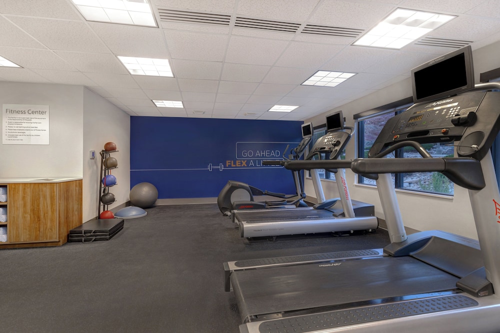 Holiday Inn Express & Suites Moab by IHG - photo 48