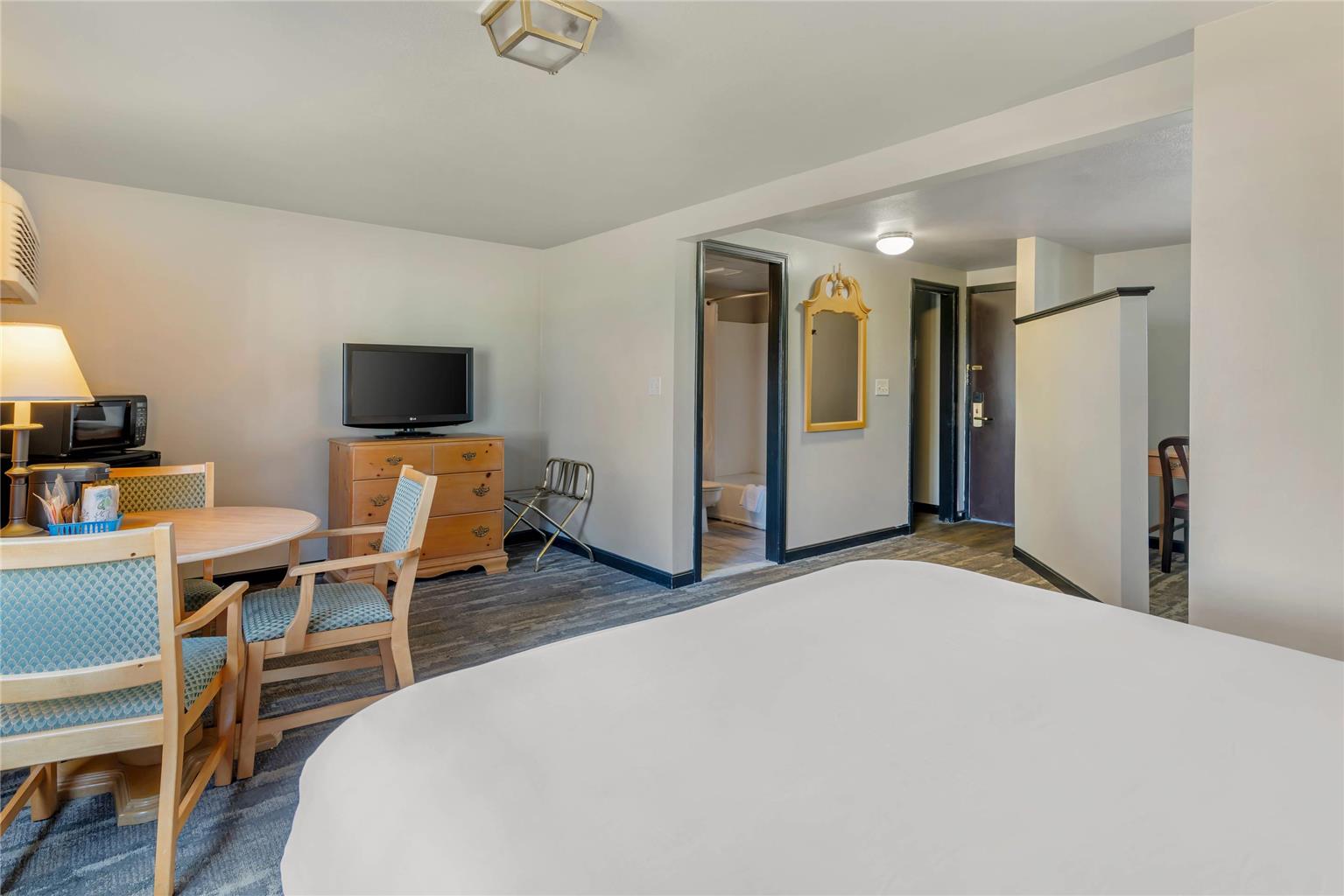 Green Granite Inn an Ascend Collection Hotel - photo 38