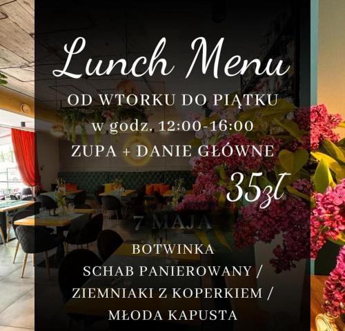 EUROPA22 Apartament Delux z wanną CENTRUM MIASTA Tomaszów Maz balkon z widokiem na park i staw z fontannami Blisko Sądu i Areny Lodowej Szybkie zameldowanie od 13 — 4-Star Luxury Hotel in Tomaszow Mazowiecki, Poland