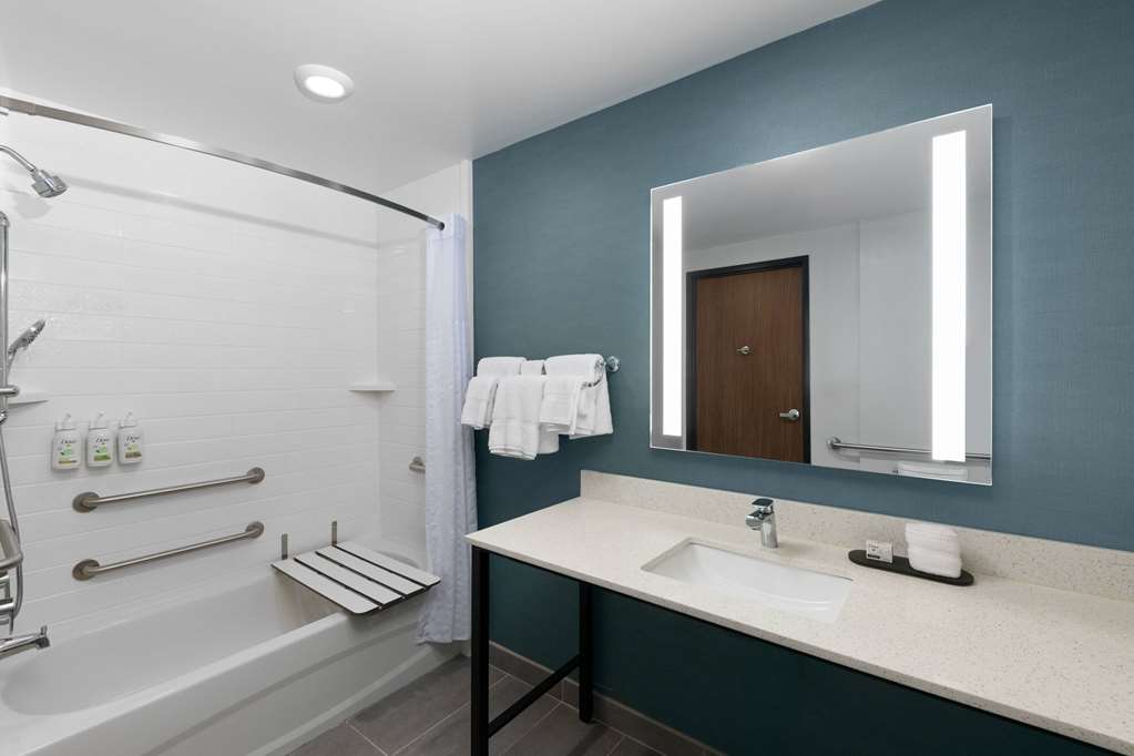 La Quinta Inn & Suites by Wyndham Yuma - photo 17