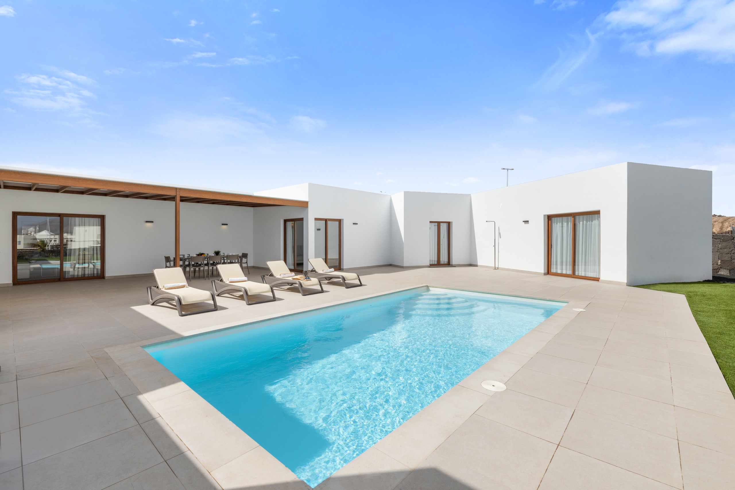 Villa Los Altos Anisa 13A by Escape Home — 4-Star Luxury Hotel in Playa Blanca, Spain