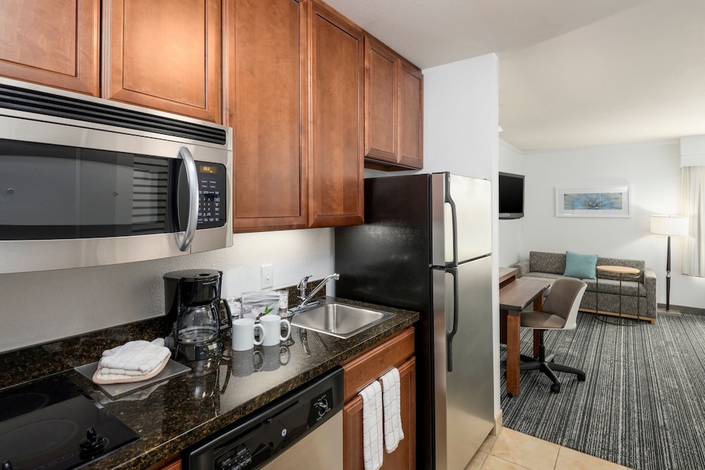 TownePlace Suites Tucson Williams Centre - photo 12