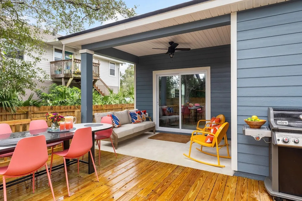 Playfully designed Home Hot Tub Fire Pit Game Room Blue Hour by AvantStay — 4-Star Luxury Hotel in Saint Augustine, United States