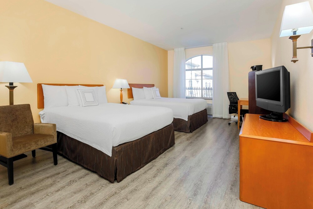 Fairfield Inn & Suites Temecula by Marriott - photo 10