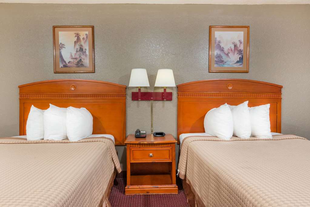 Days Inn by Wyndham Paintsville - photo 6