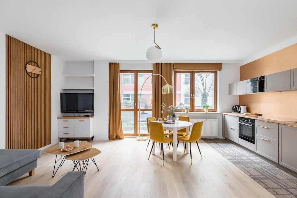 Praga Północ Okrzei — 4-Star Luxury Hotel in Warsaw, Poland