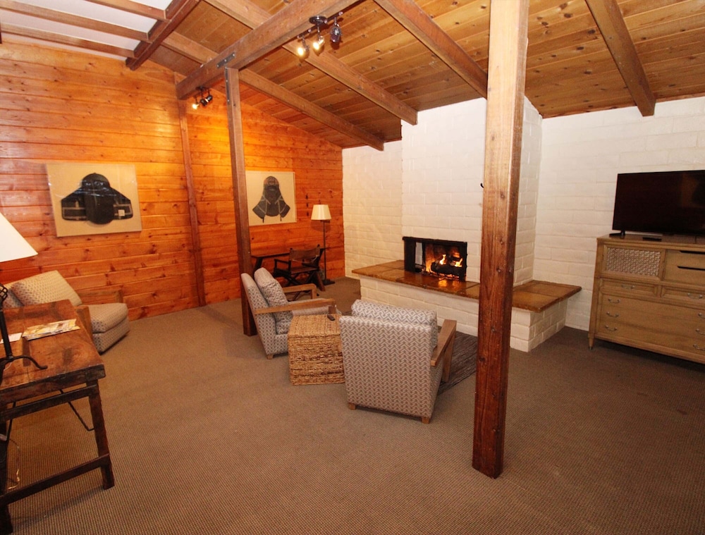 Back Bay Inn - photo 35