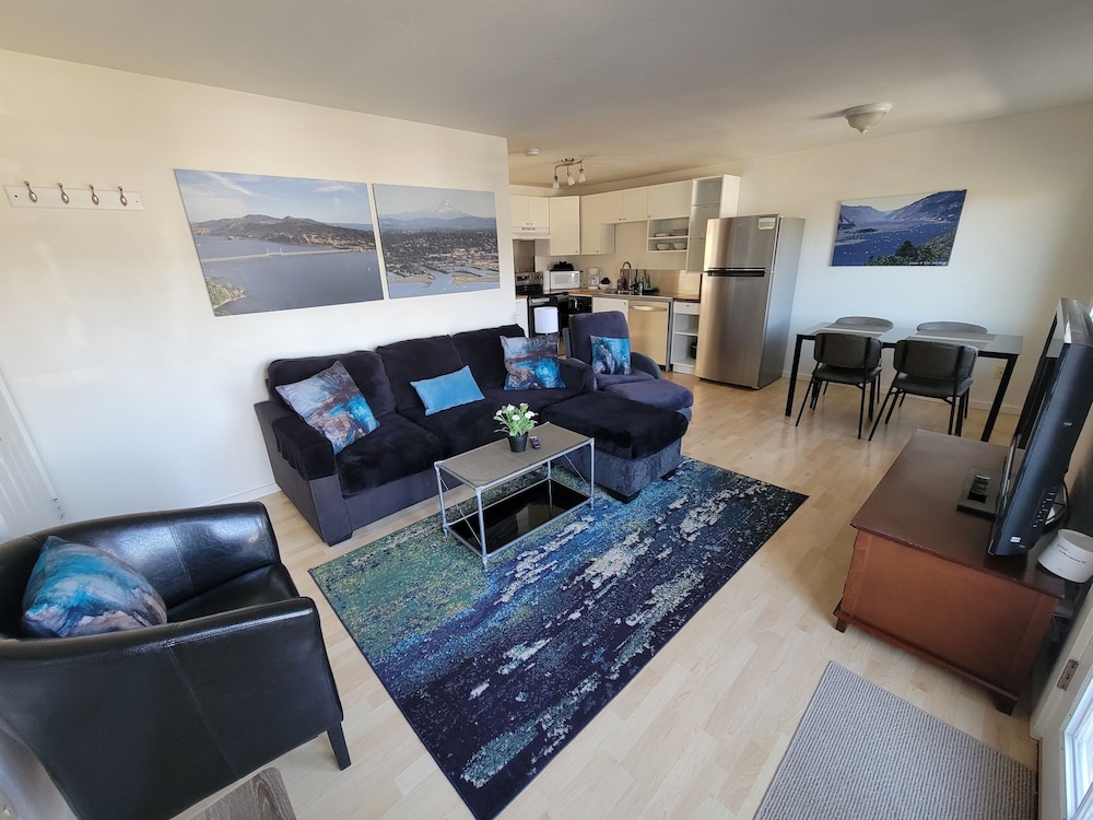 Hood River Suites Apartment Hotel - photo 42