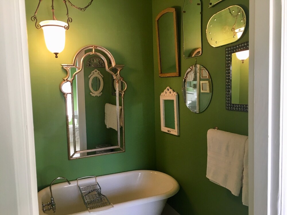 The Villa Bed & Breakfast - photo 23