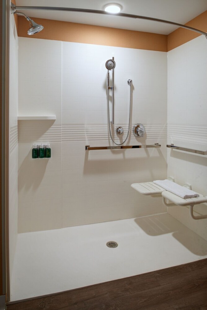 TownePlace Suites by Marriott Grand Rapids Airport - photo 14