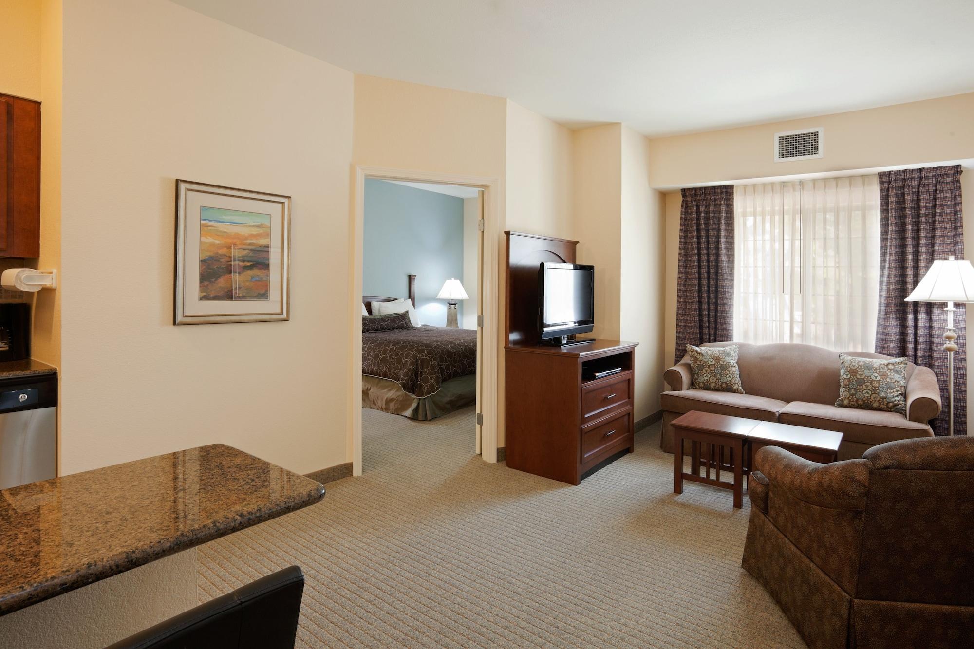 Staybridge Suites Lafayette Airport - photo 10