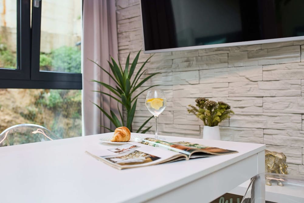 In-room dining