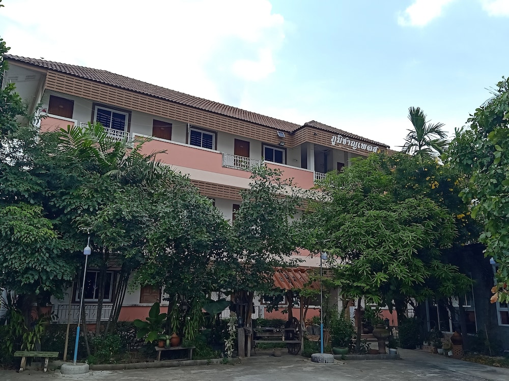 Phumchan Place Hotel in Phayao, Thailand