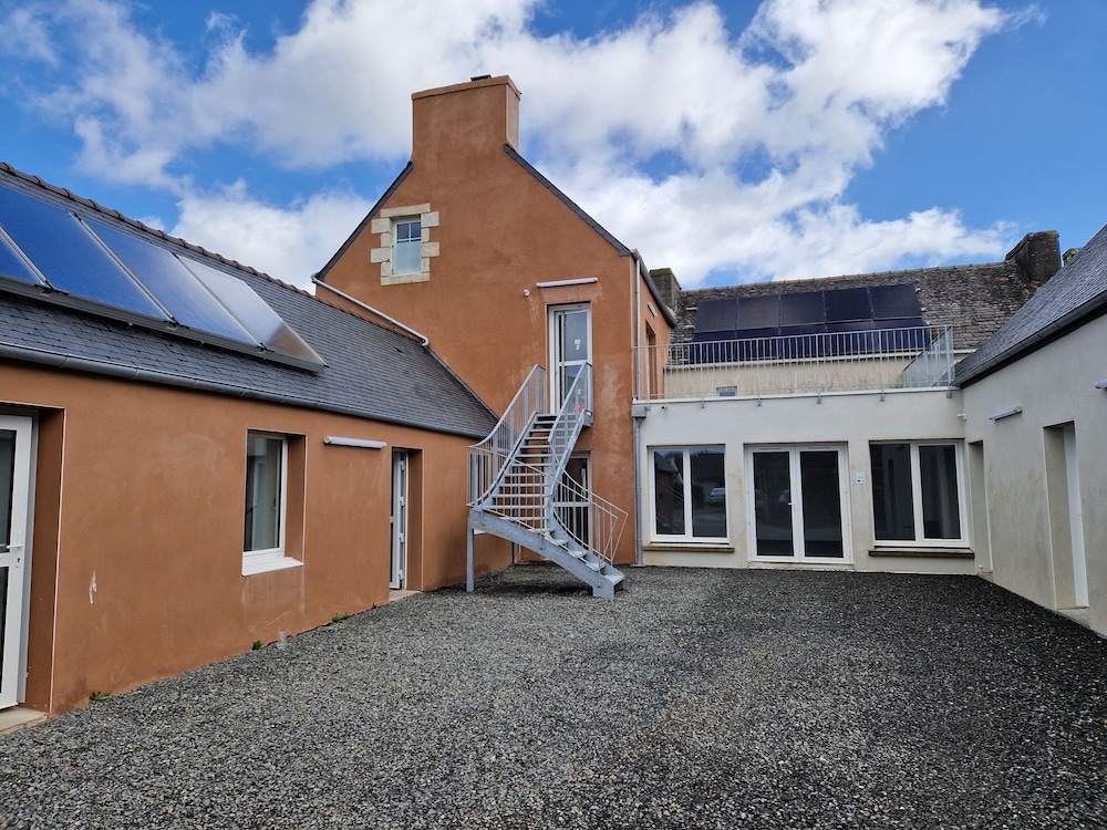 Gîte d’étape du Cragou OSTAL in Morlaix, France