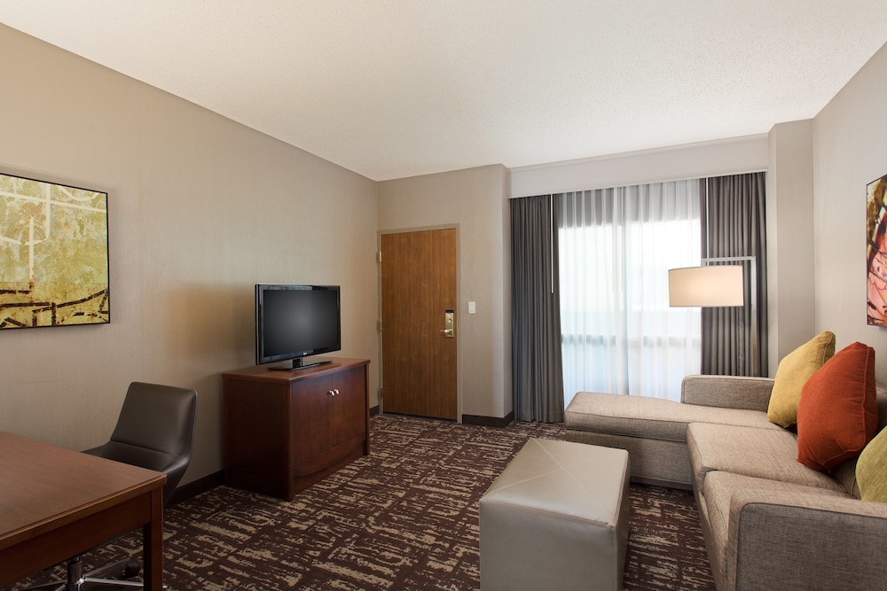Embassy Suites by Hilton Dallas Frisco Hotel & Convention Center - photo 9