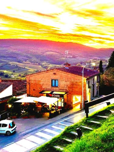 Appartamenti Il Criollo — 4-Star Luxury Hotel in San Gimignano, Italy