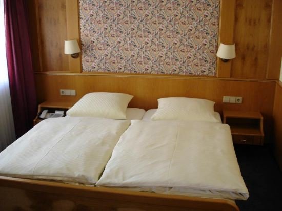 Hotel Hirsch - last minute hotel in Fellbach