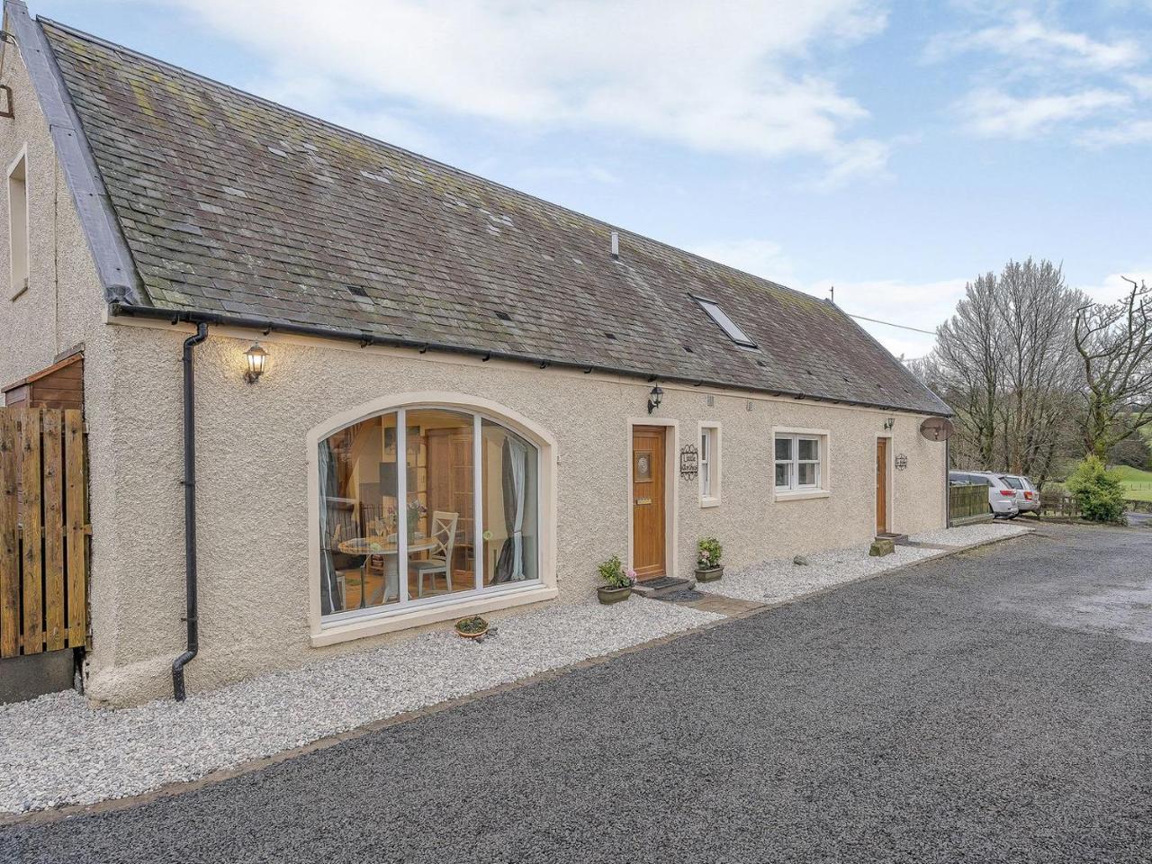 Little Arches S4665 — 4-Star Luxury Hotel in Lochwinnoch, United Kingdom