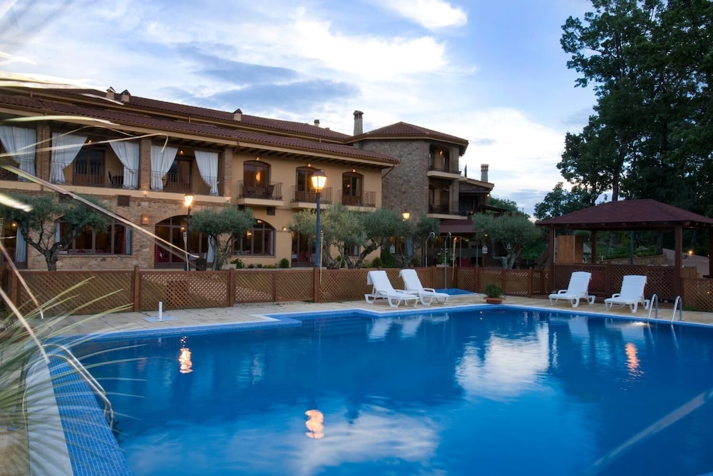 Hotel Ruta Imperial - carbon neutral hotel in Jarandilla De La Vera